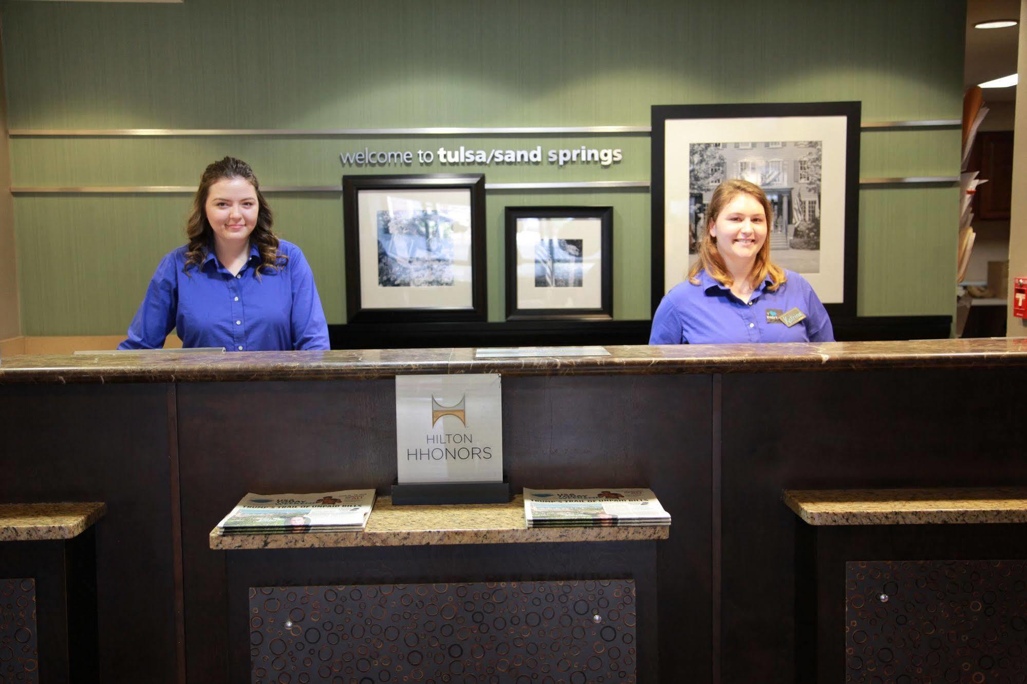 Hampton Inn Tulsa Sand Springs Bagian luar foto